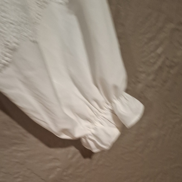 Story On Cream Long Sleeve Ruffled Peplum Blouse - Picture 6 of 8